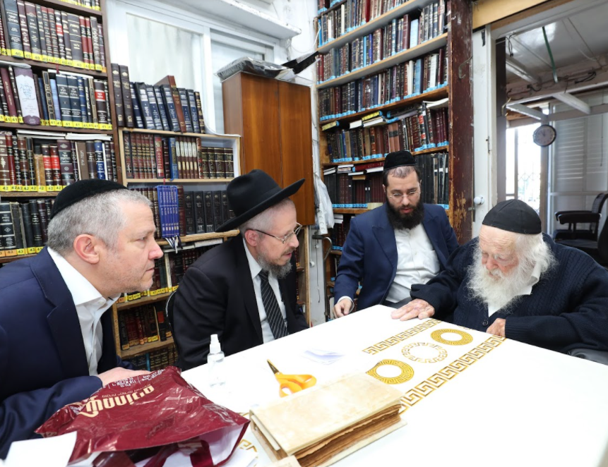MARÁN SAR HATORÁ <br/>RAB JAIM KANIEVSKY SHLITA